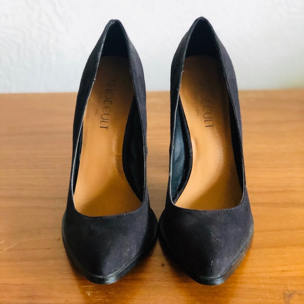 3/$12 Black Suede Shoe Cult Heel - size 6.5 - Picture 4 of 5